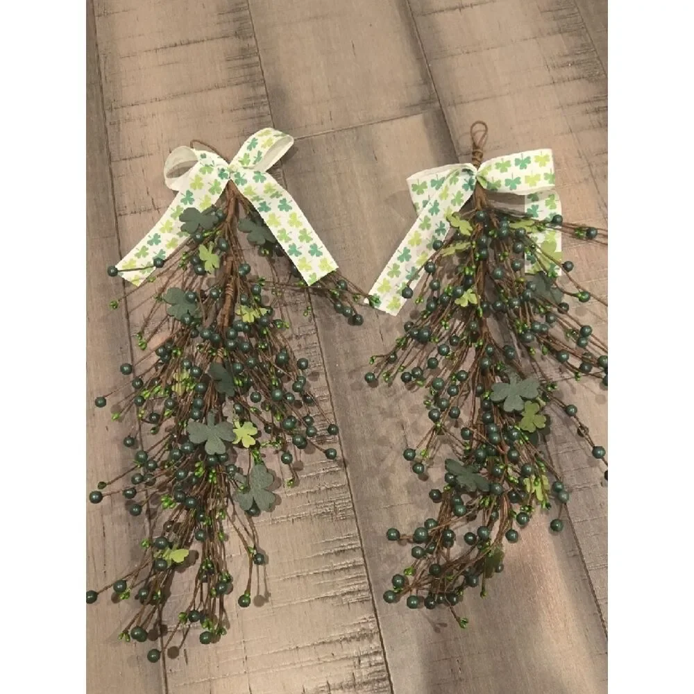 St. Patrick's Green Clover Berry Hanging Garland - Home Holiday Decor